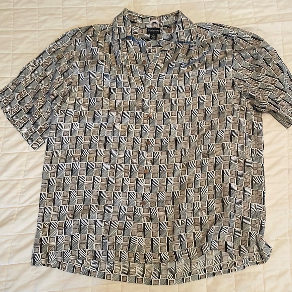Mid Century Modern looking Button down